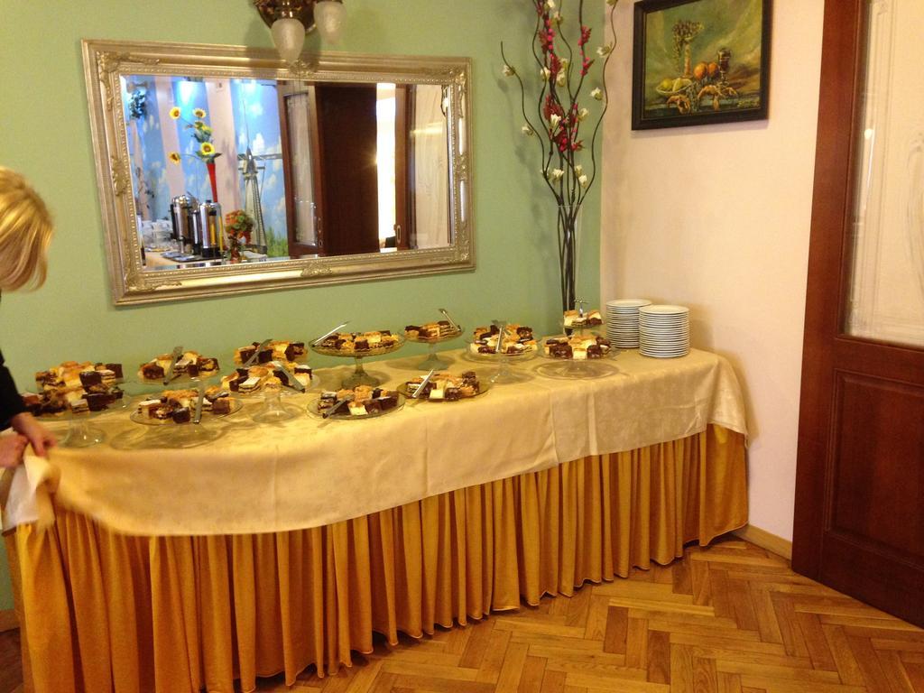 Hotel Zulawy Elblag Bagian luar foto