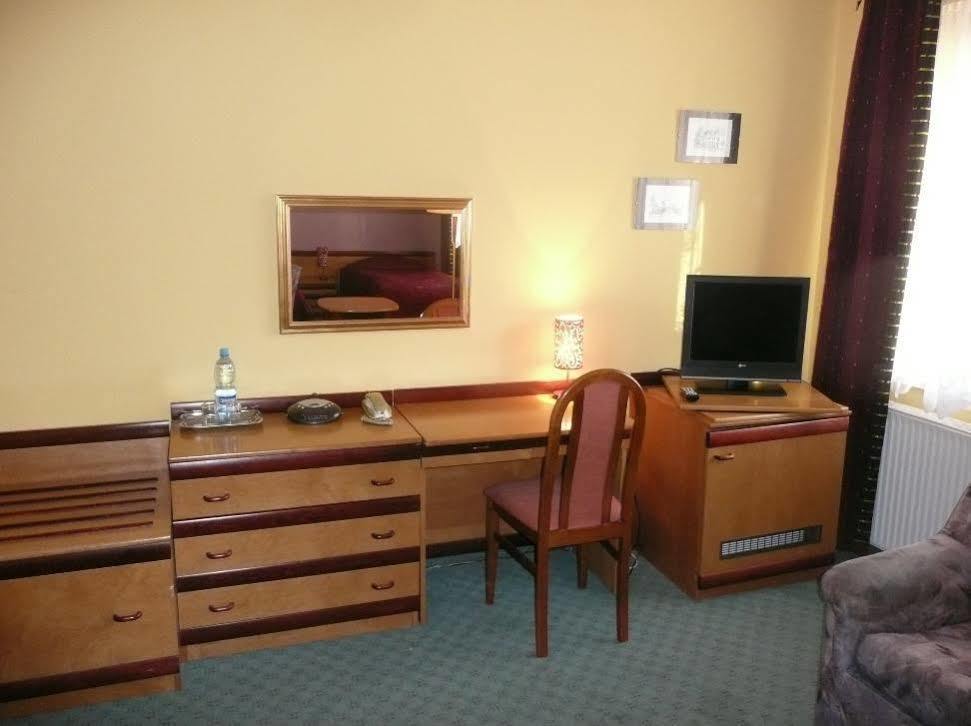 Hotel Zulawy Elblag Bagian luar foto