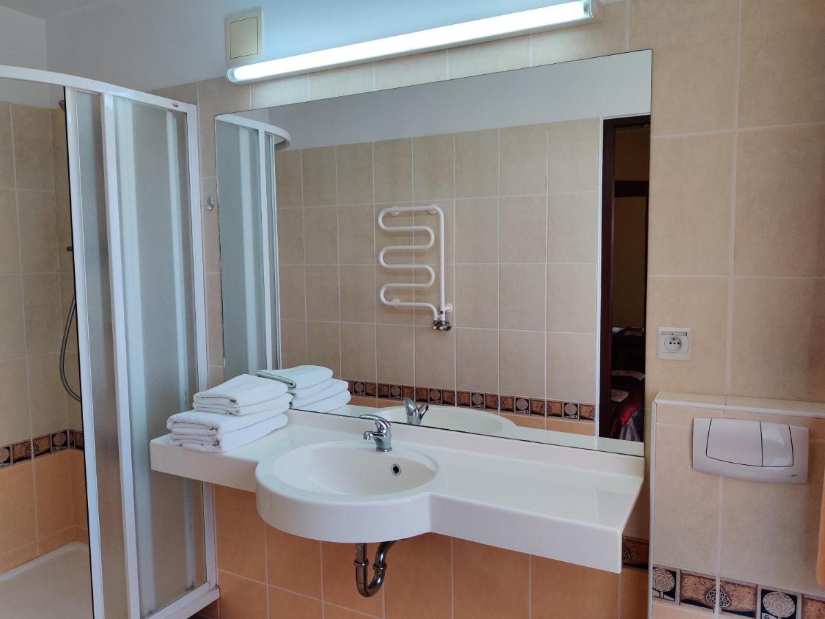 Hotel Zulawy Elblag Bagian luar foto